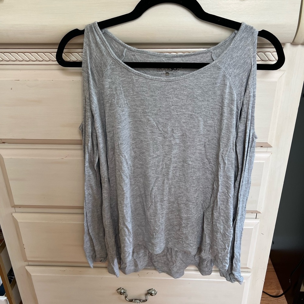 Grey long sleeve shirt with open shoulders
